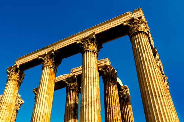 奥林匹亚宙斯神庙的科林斯柱头和镶边的细节图片下载