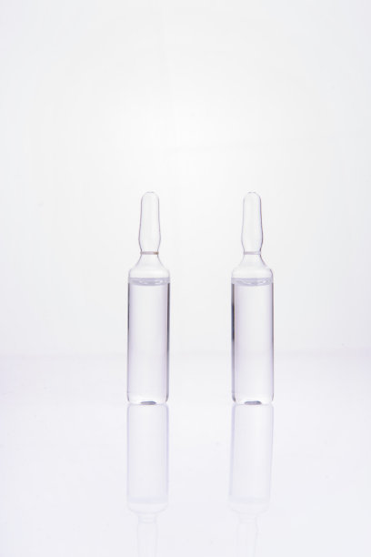 白色背景的安瓿图片下载