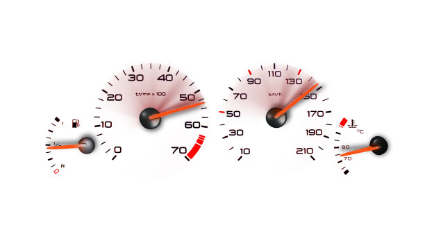 汽车仪表盘速度表和转速表上的白色背景图片下载