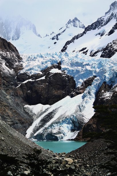 白色石头冰川图片下载