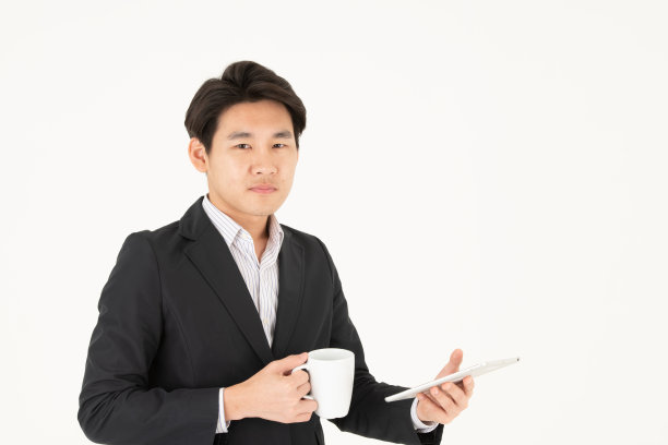 一个白色背部的形象，一个年轻的亚洲商人与情感表达。图片下载