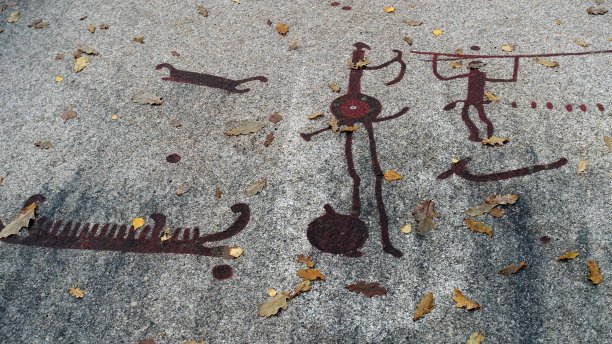 史前的石刻可以追溯到青铜时代图片下载