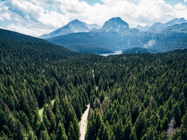 风景如画的俯视图自然景观，无人机照片图片下载
