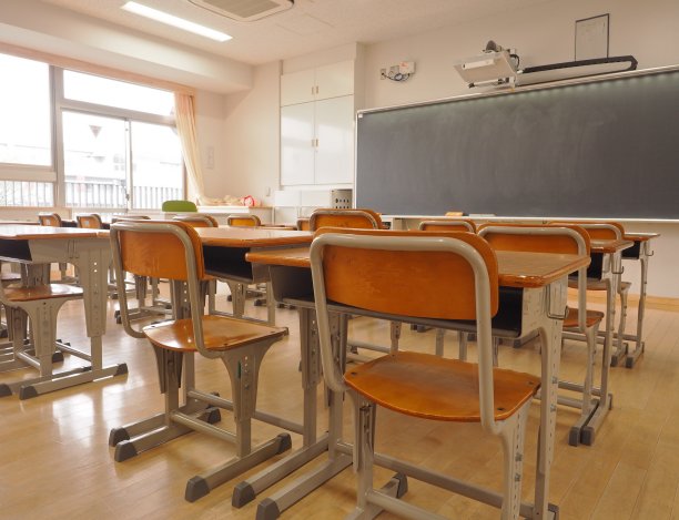 小学的教室图片下载
