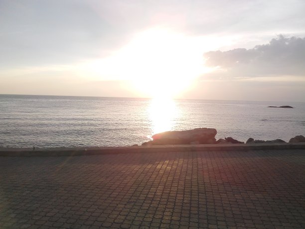 阳光和大海图片下载