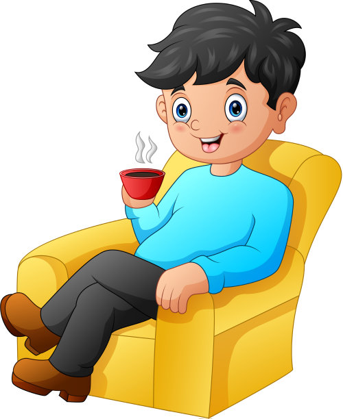 一个拿着饮料坐在沙发上的男人图片下载