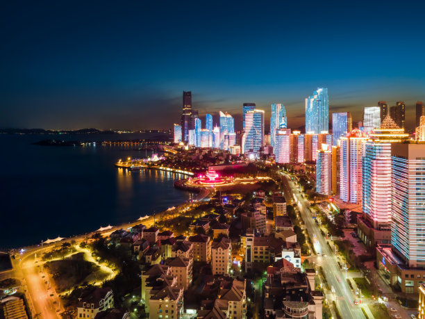 航拍青岛沿海城市夜景图片下载