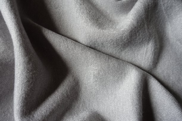 从上面折叠简单的灰色针织棉织物图片下载
