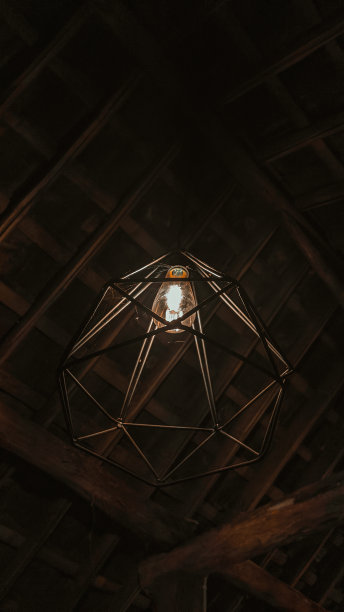 传统的吊灯图片下载