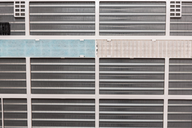 壁挂式空调部件视图。图片下载