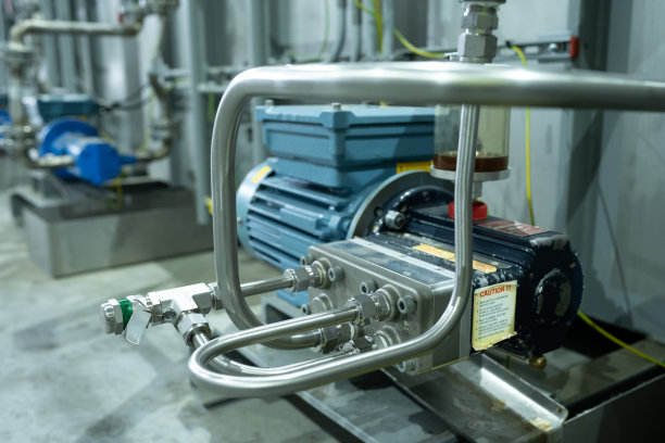 电机与液压，柱塞泵和安全阀的细节图片下载