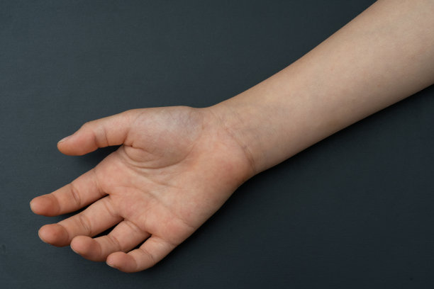 孩子的手图片下载