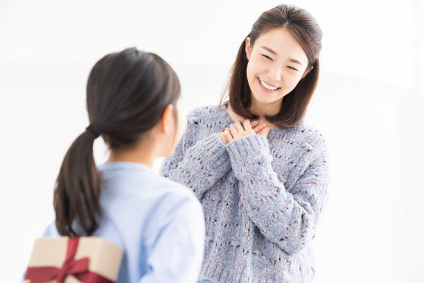 父母和女儿在场图片下载