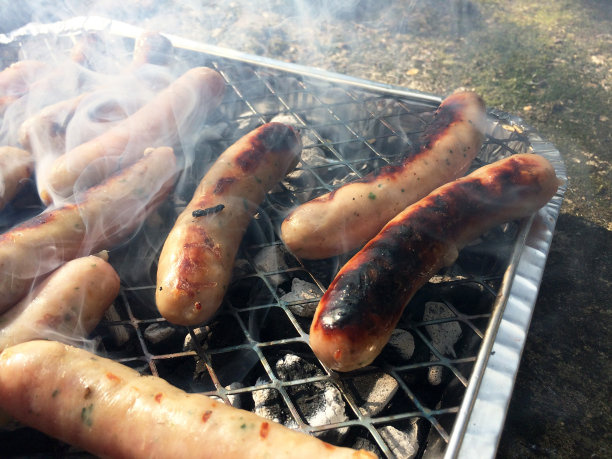 夏季烧烤香肠图片下载