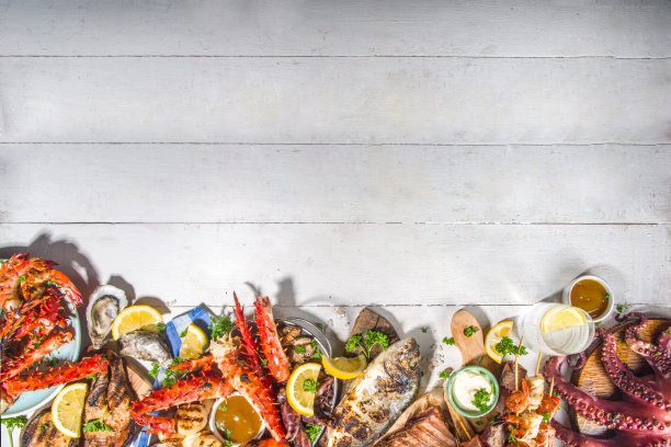 搭配各种海鲜、烧烤、烧烤食品图片下载