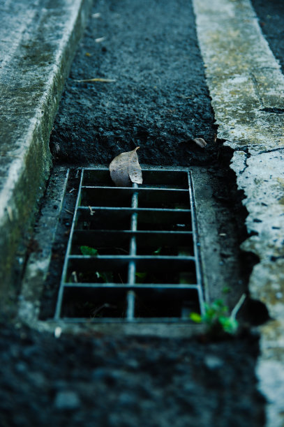 街道排水格栅图片下载