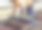 用木枕木建造铁路轨道。工人用钻头钻出一个孔，用来固定枕木上的轨道的螺栓将被固定住。图片下载