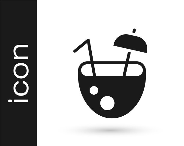 黑椰子汁，异国情调的新鲜鸡尾酒和图片下载