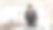 深思熟虑的商人在办公室触摸下巴，查看财务文件图片下载