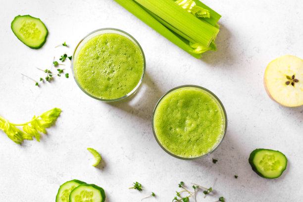 绿色蔬菜汁或奶昔图片下载