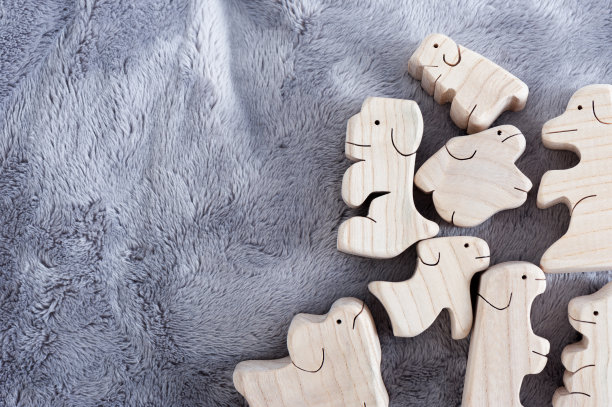 木制玩具动物图片下载