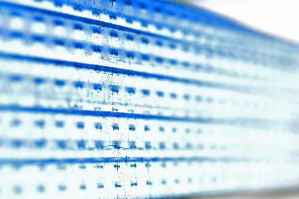 锡使建筑结构表面闪闪发光图片下载