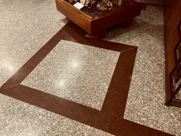 家里的水泥地板图片下载