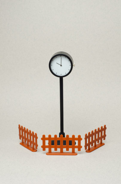 时间约束的概念。经济危机和政府制裁，金融和旅游业停滞。图片下载