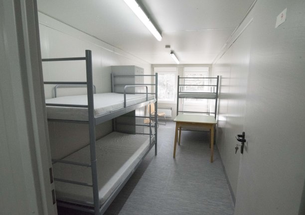 紧急避难所或紧急睡觉的地方图片下载