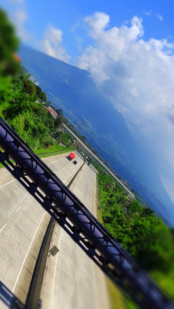 愚蠢的山图片下载