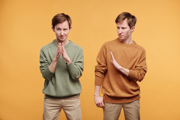 吞世代之间的误解图片下载