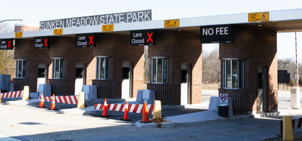 在工具架上签字不收费图片下载