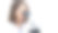 一位年轻的女科学家穿着实验服在实验室里透过显微镜做研究和实验。在实验室工作的科学家。教育库存图片图片下载