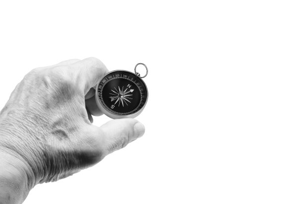 手持圆规孤立在白色背景上图片下载