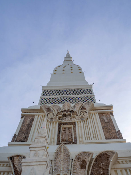 乌泰塔佛舍利，泰国那空拍侬图片下载