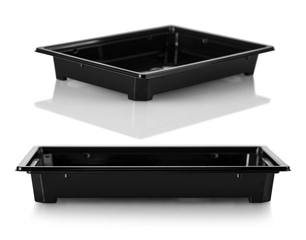 白色背景上的黑色塑料食品容器。剪切路径图片下载