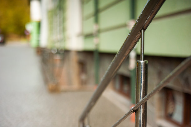 室外金属栏杆为不锈钢图片下载