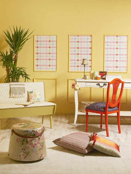 现代家居室内年轻的工作室图片下载