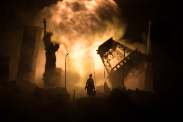 核战争的概念。核弹爆炸。创意艺术品装饰在黑暗中。图片下载