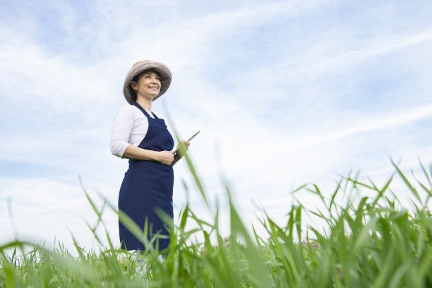 新一代女农民图片下载