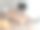 一张带椅子的办公桌，一台笔记本电脑，一台电视和一个炉子图片下载