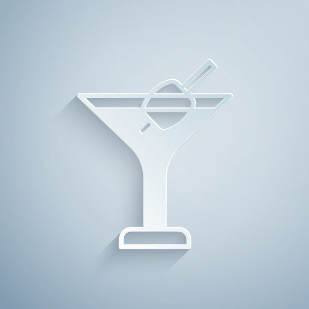 剪纸马提尼玻璃图标孤立在灰色背景。鸡尾酒图标。酒杯图标。纸艺术风格。向量图片下载