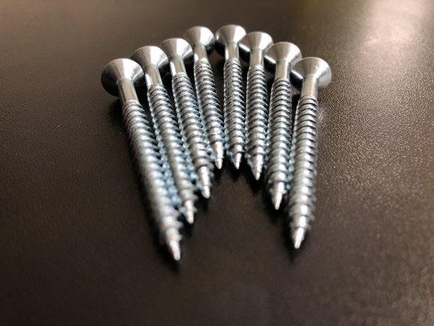 螺丝保持整齐图片下载