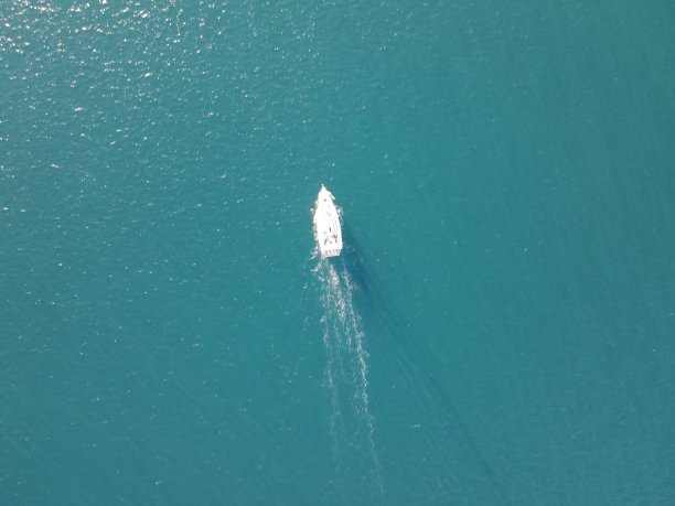 游艇空中拍摄图片下载