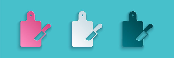 剪纸切割板和刀的图标孤立在蓝色的背景。切菜板的象征。餐具的象征。纸艺术风格。向量图片下载