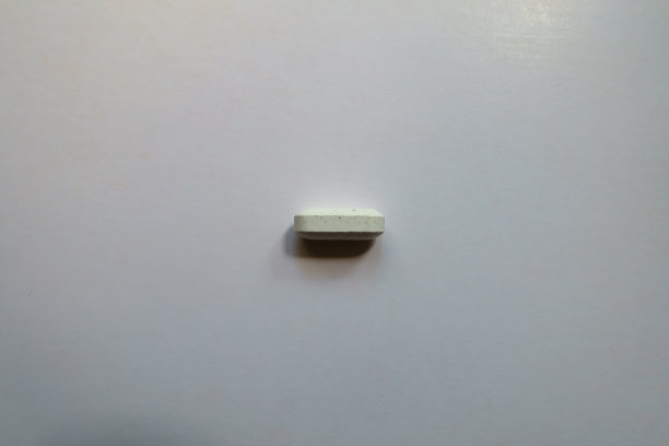 带点的浅绿色海藻营养补充品图片下载