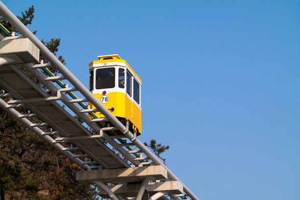 韩国釜山海云台的沙滩列车，欣赏风景。图片下载