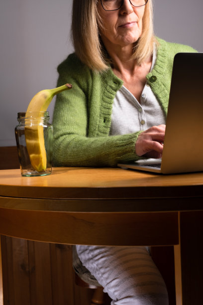 在家工作图片下载