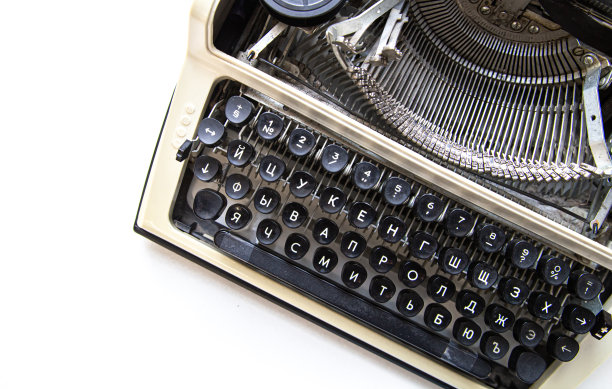 老式打字机封闭孤立的拷贝空间。图片下载