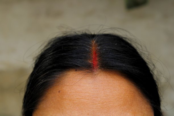 Sindoor是suhag在女性需求中的象征。图片下载